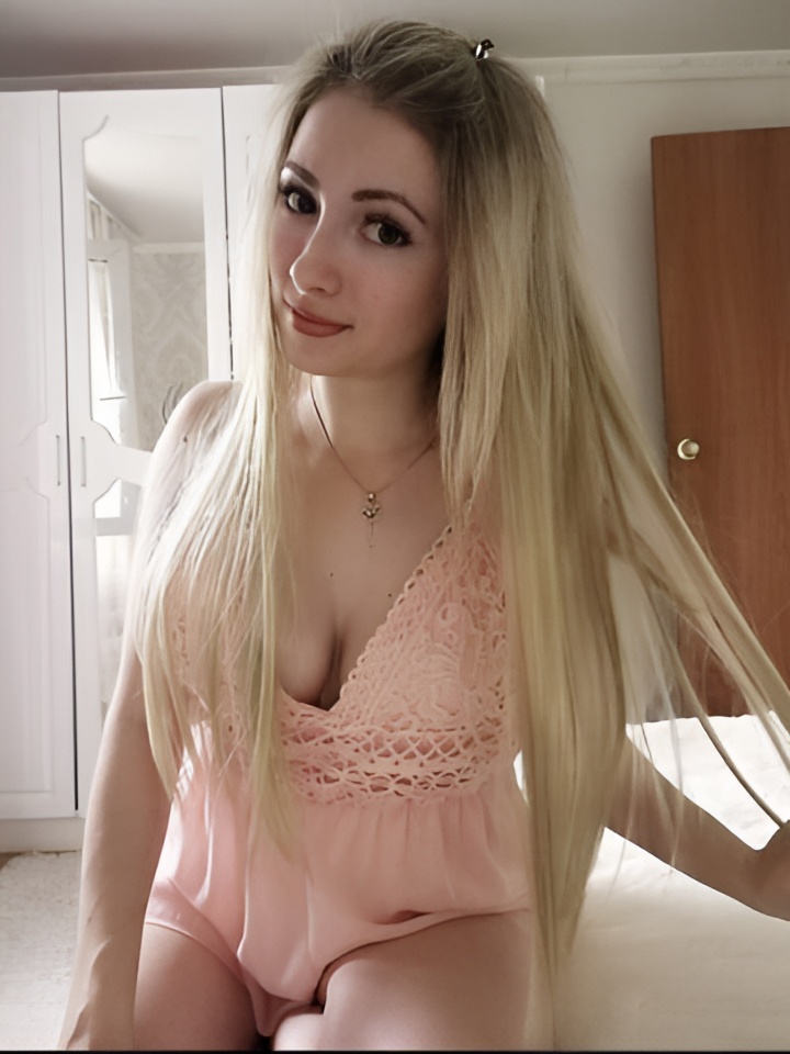 Искра привлекальеная девушка из Красноармейска цена от 1500 руб