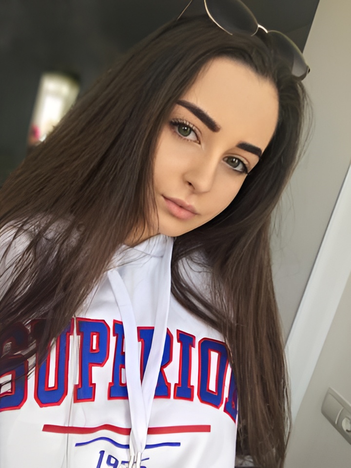 Рената привлекальеная девушка из Красноармейска цена от 5000 руб